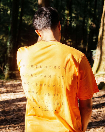 Orange t-shirt with MIMOO full logo on the back